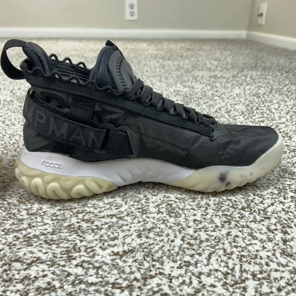 Jordan Shoes Mens Size 10.5 Black Proto-React BV1654-001 Mid Top Sneakers Gym